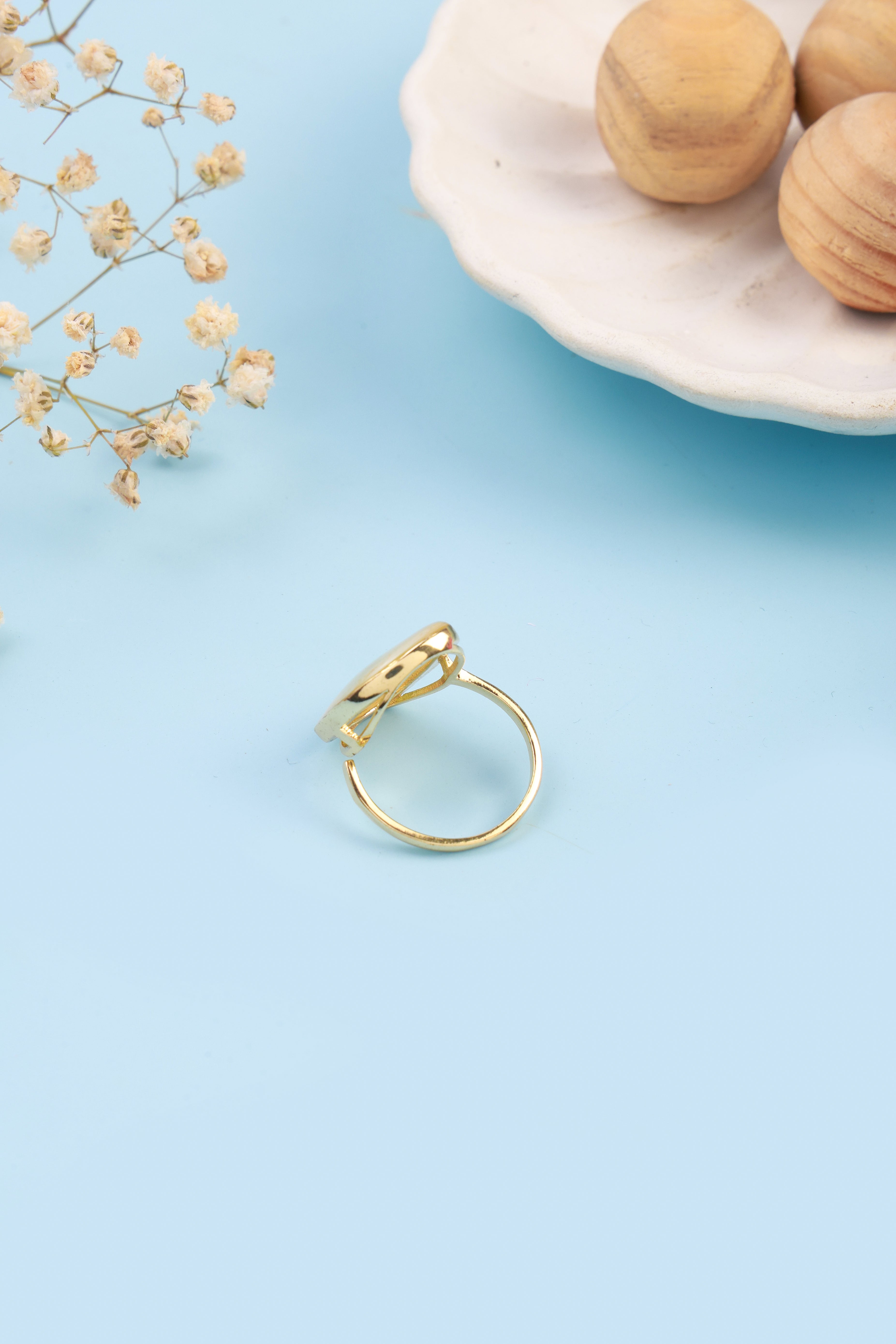 Eviluxe Ring