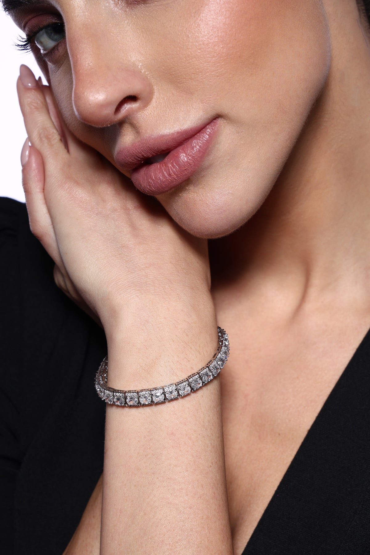 Éclat Crystal Tennis Bracelet