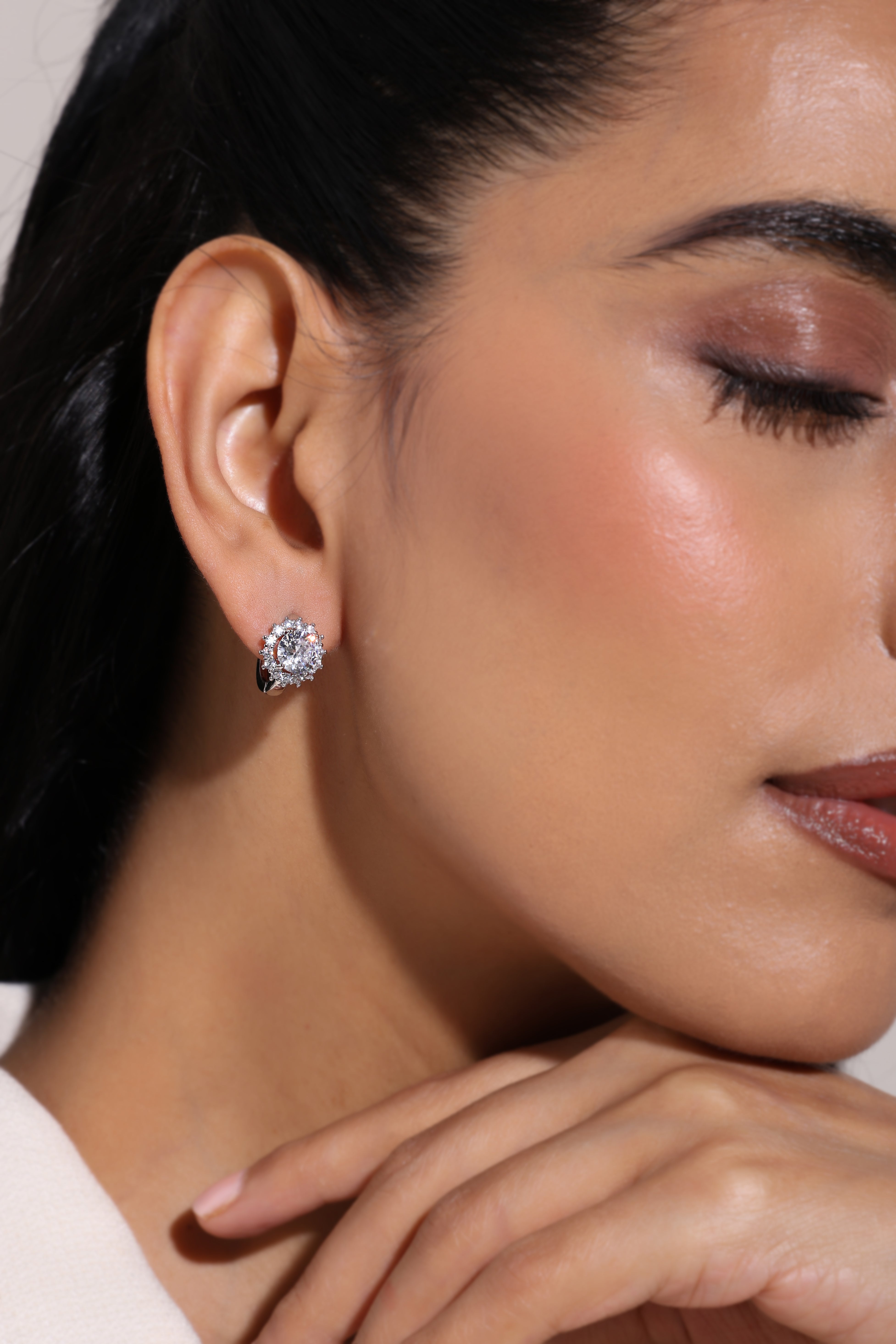 Veloria Studs