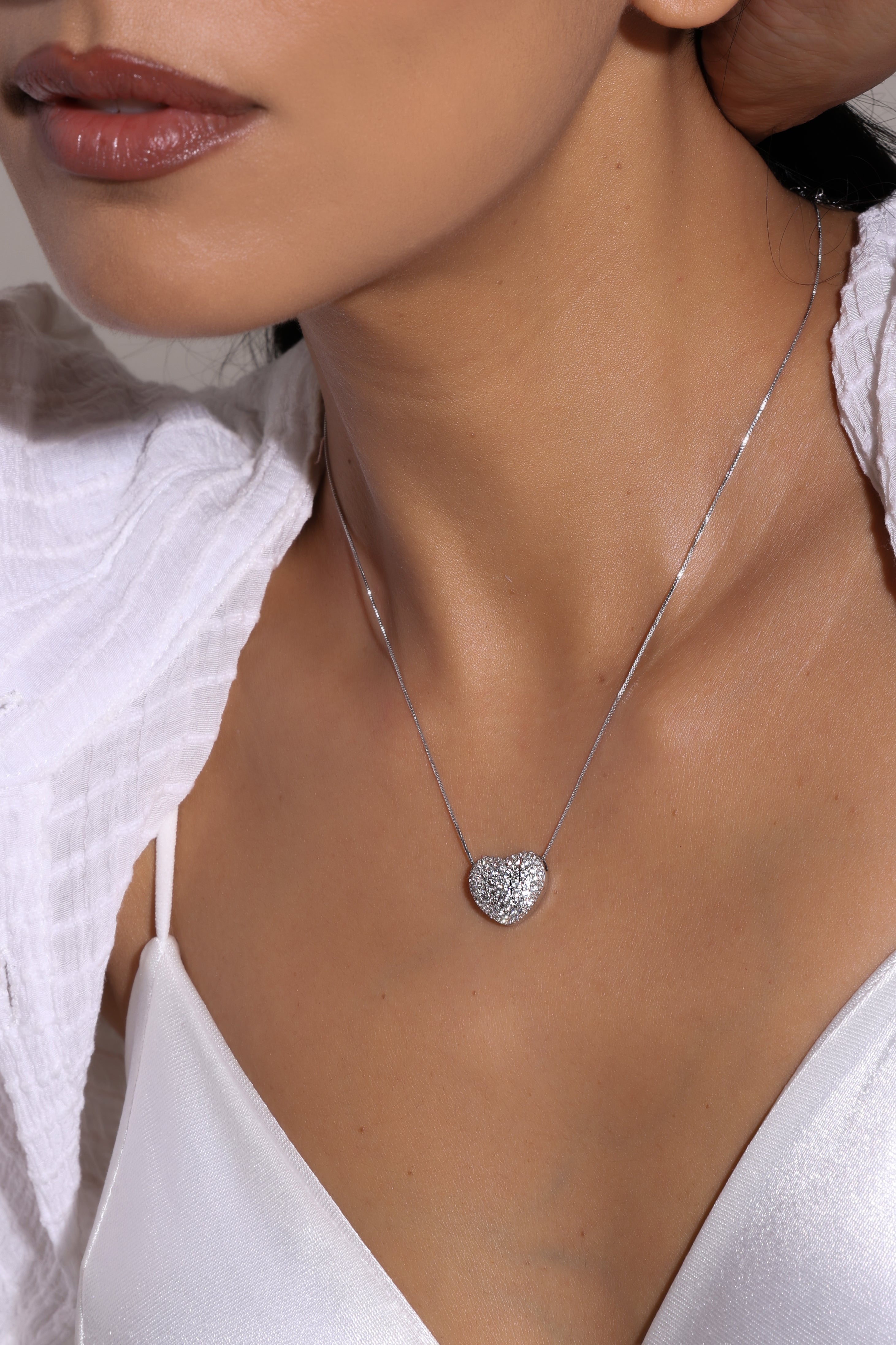 Velmora Neckchain