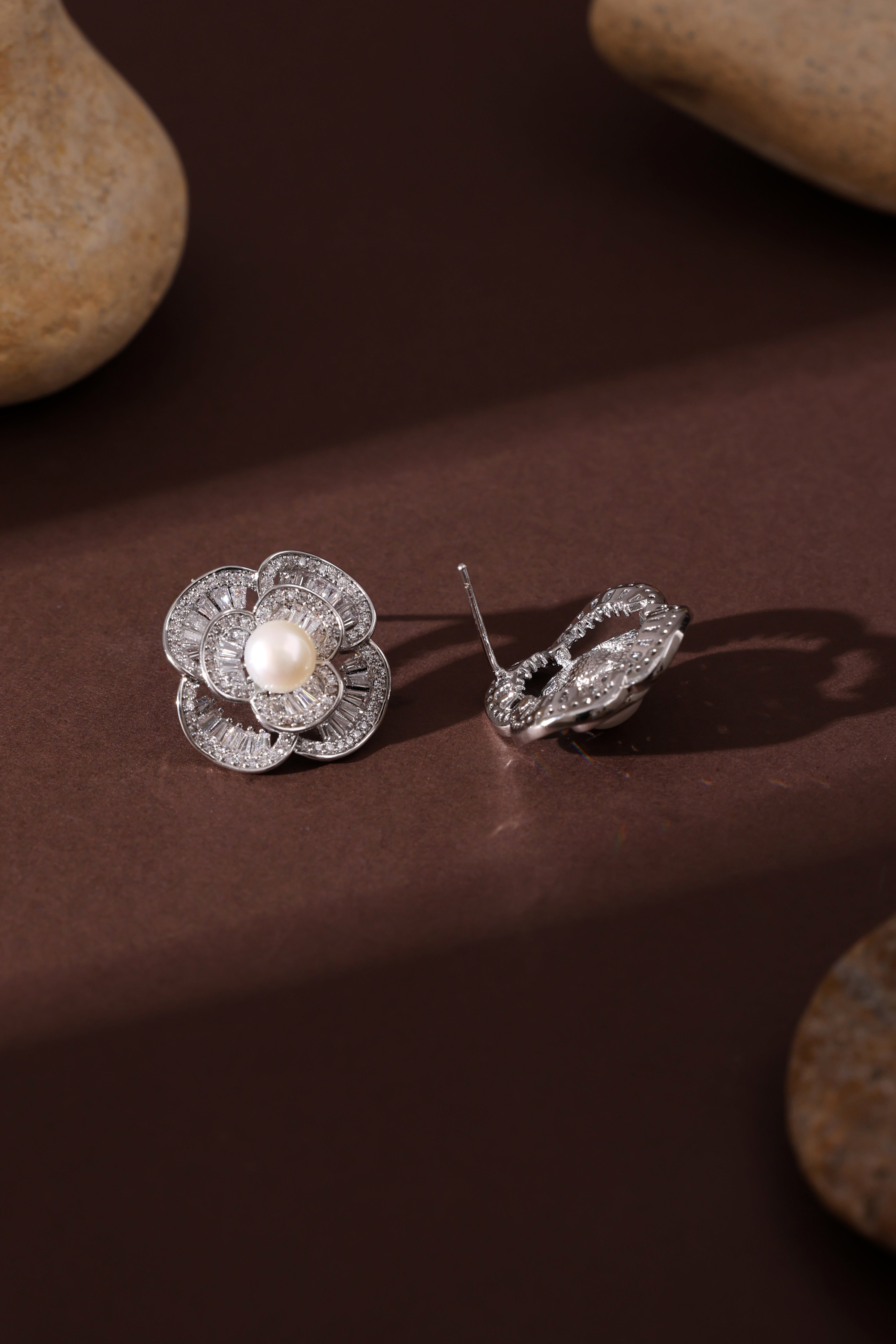 Fiora Studs
