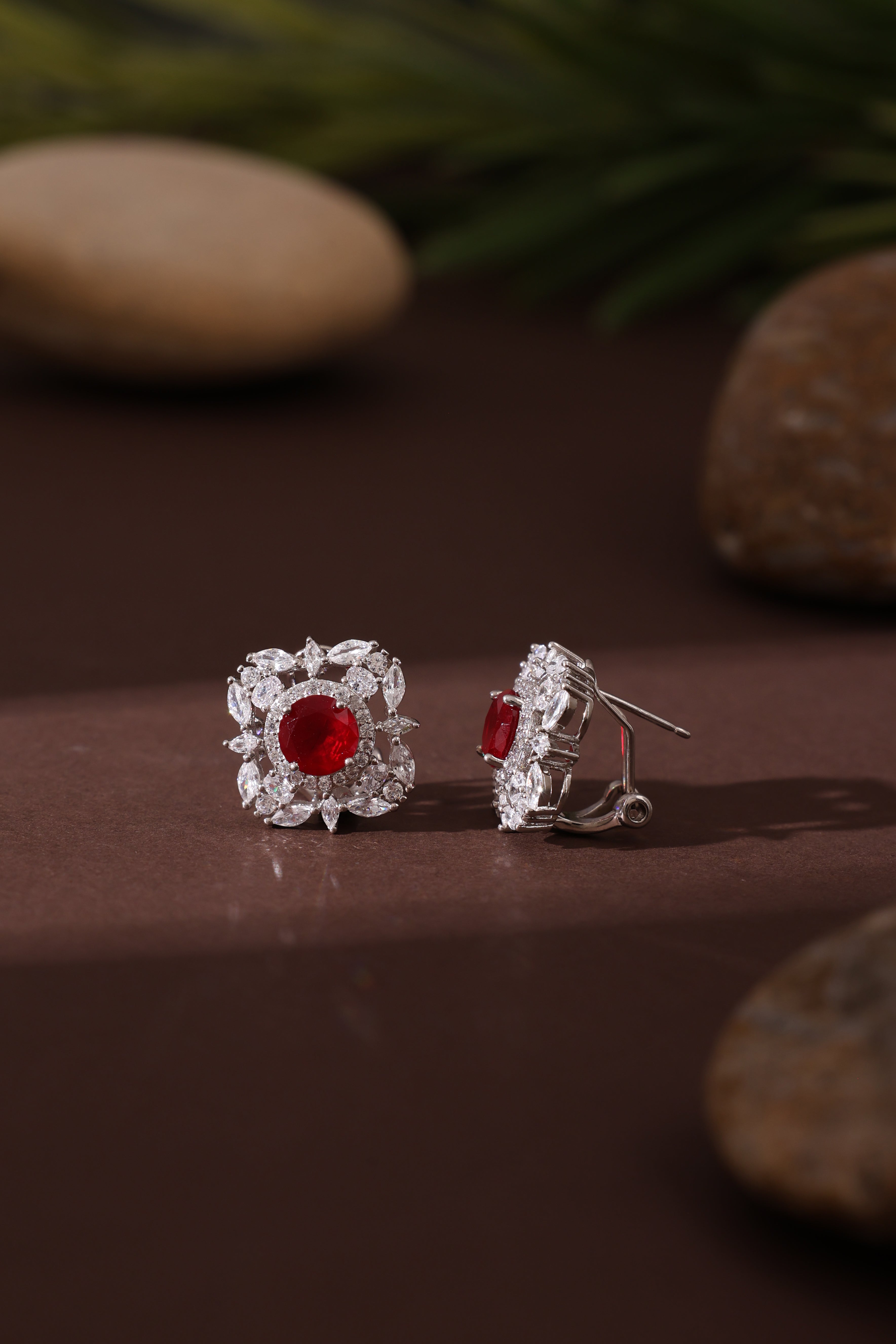 Elaraine Studs