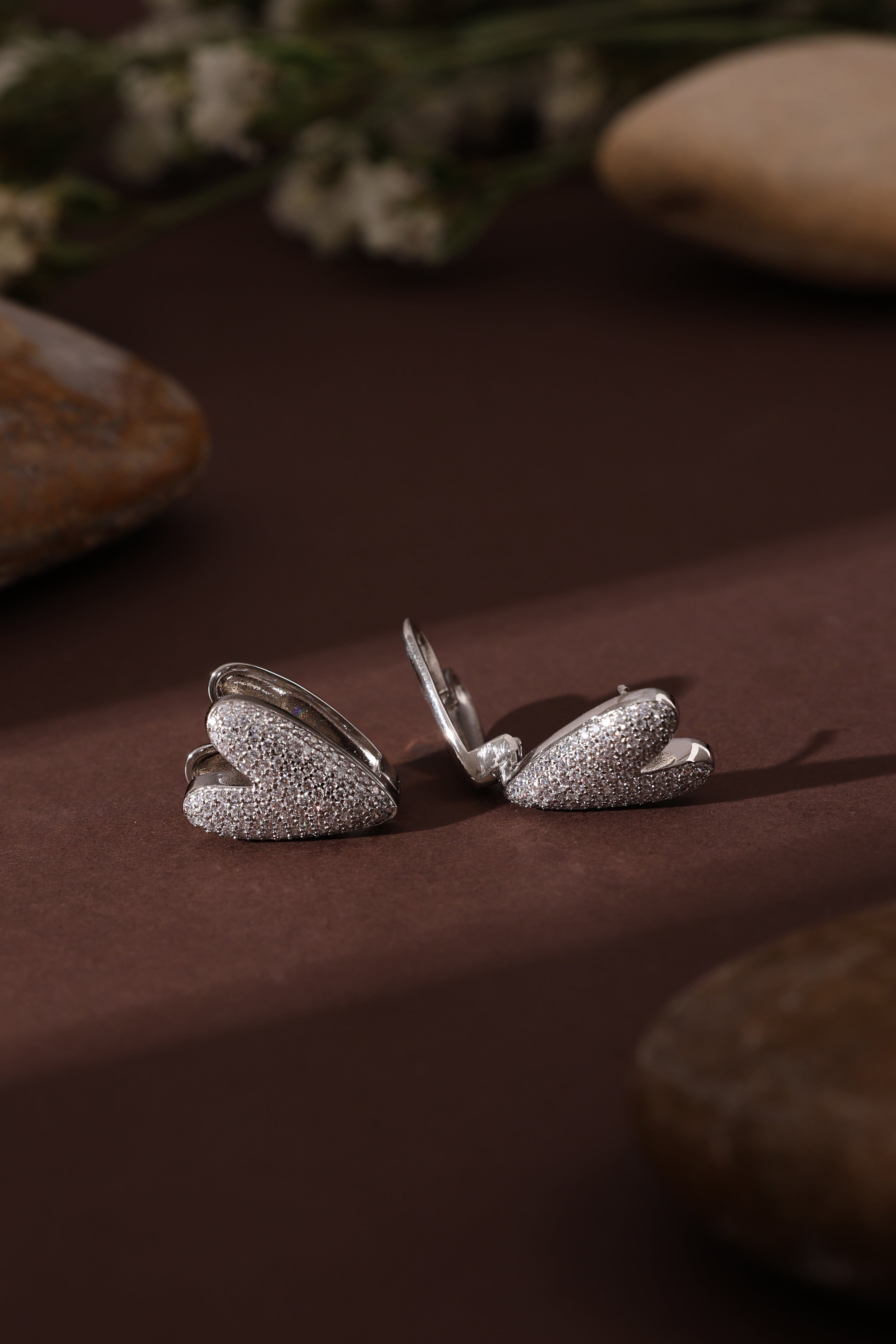 Bellessoraa Studs
