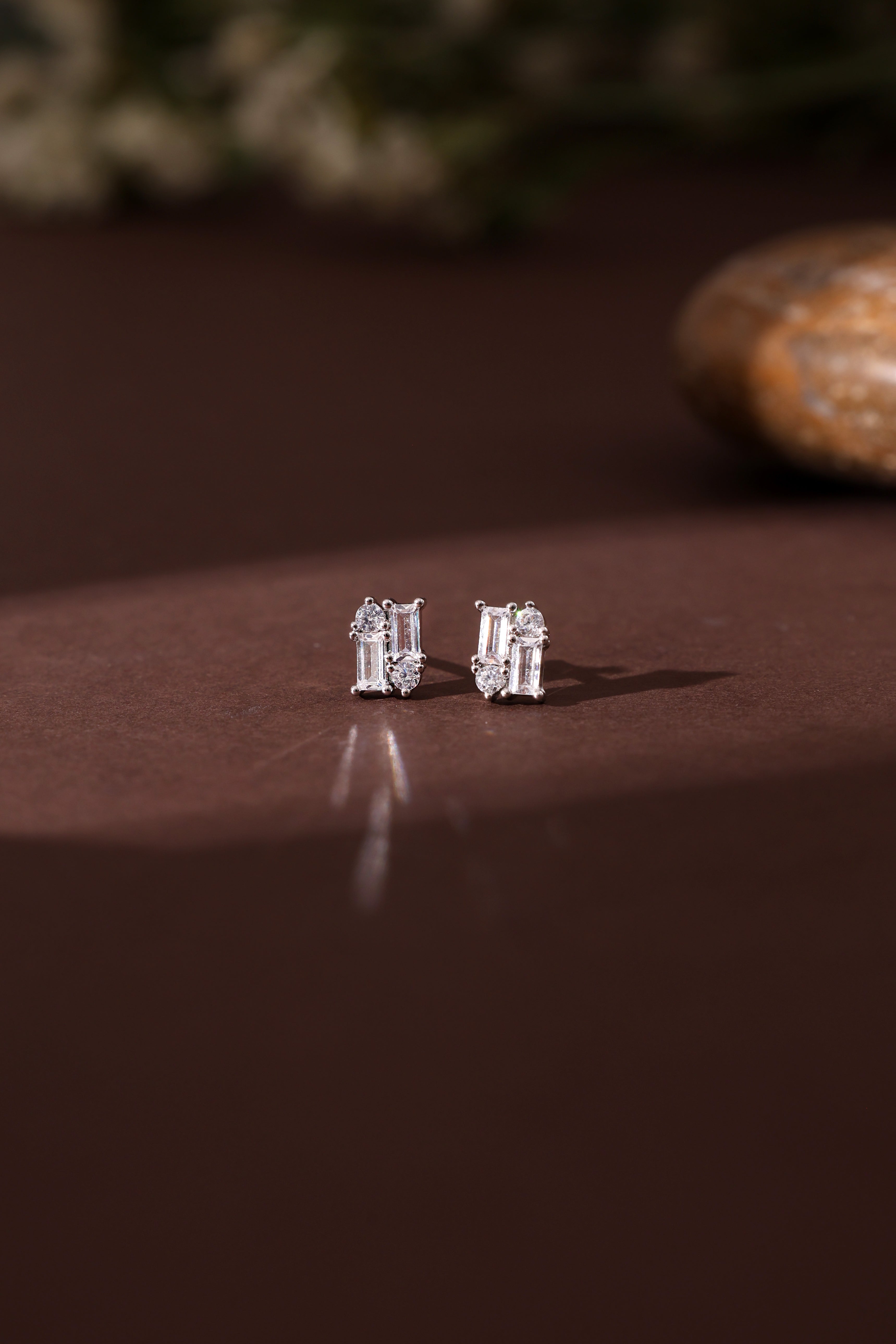 Novamira Studs