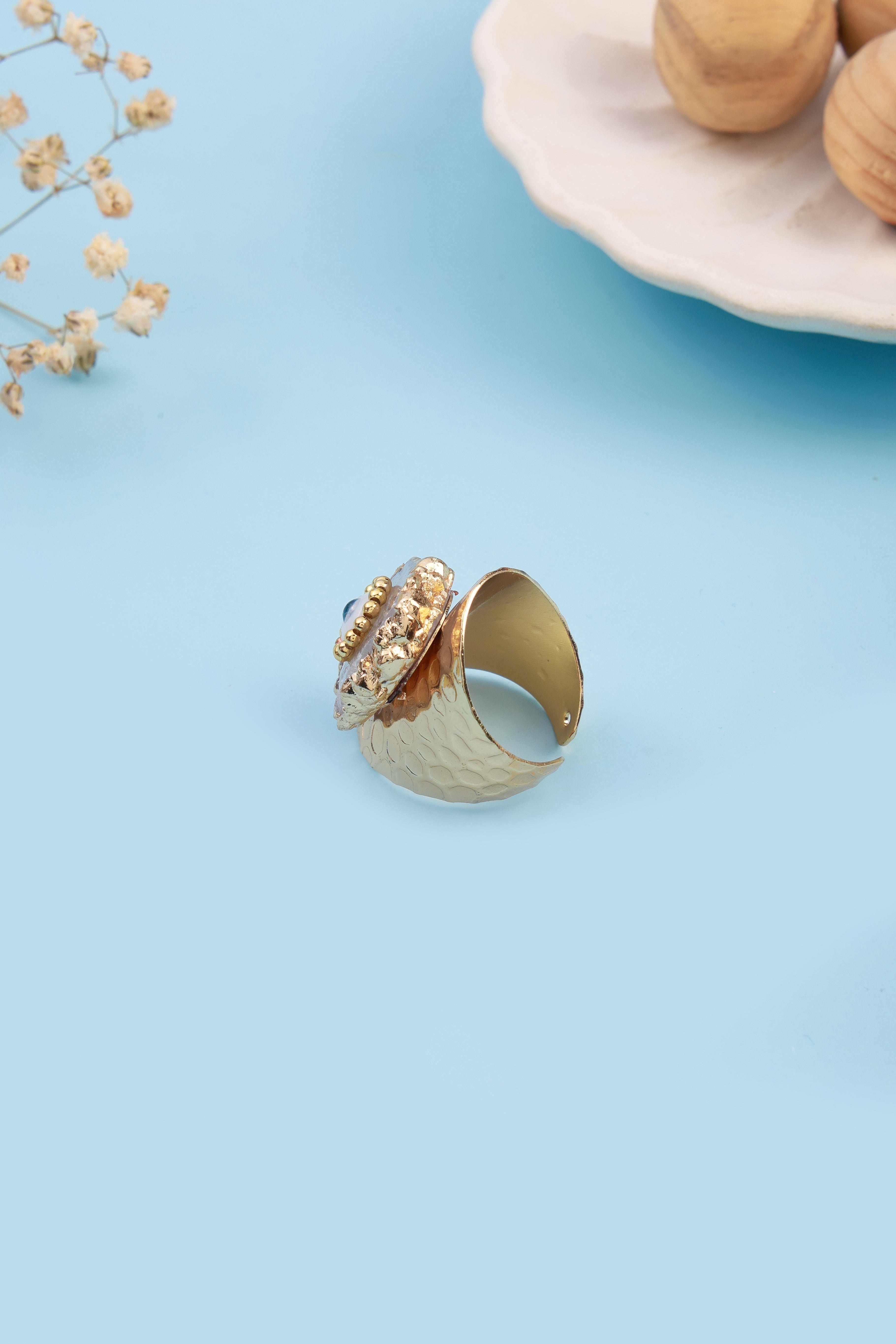 Eyora Grey Ring