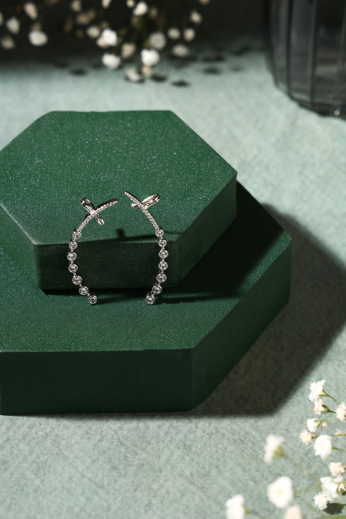 Nova Bezel Curved Ear Crawlers