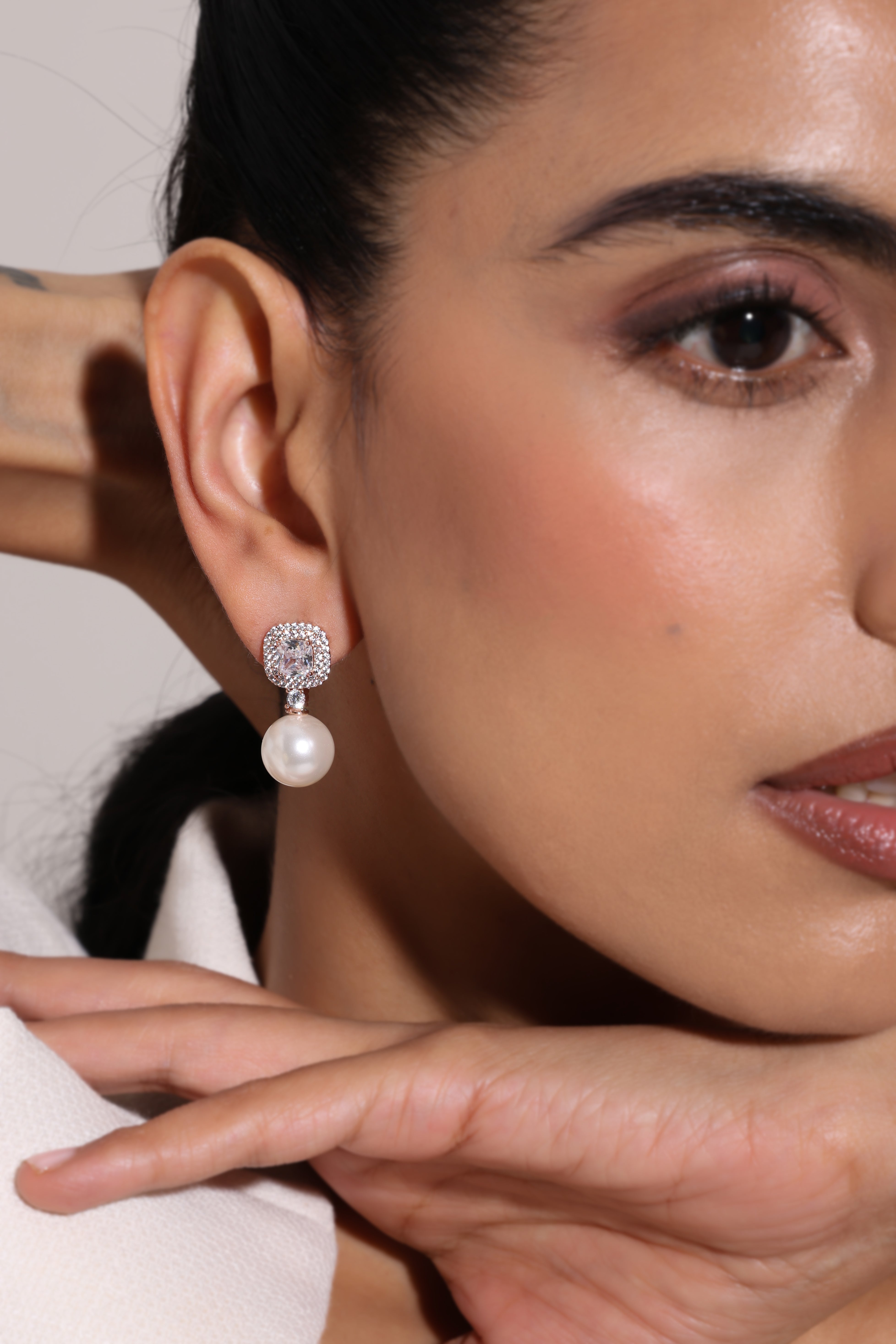 Velorisse Earrings