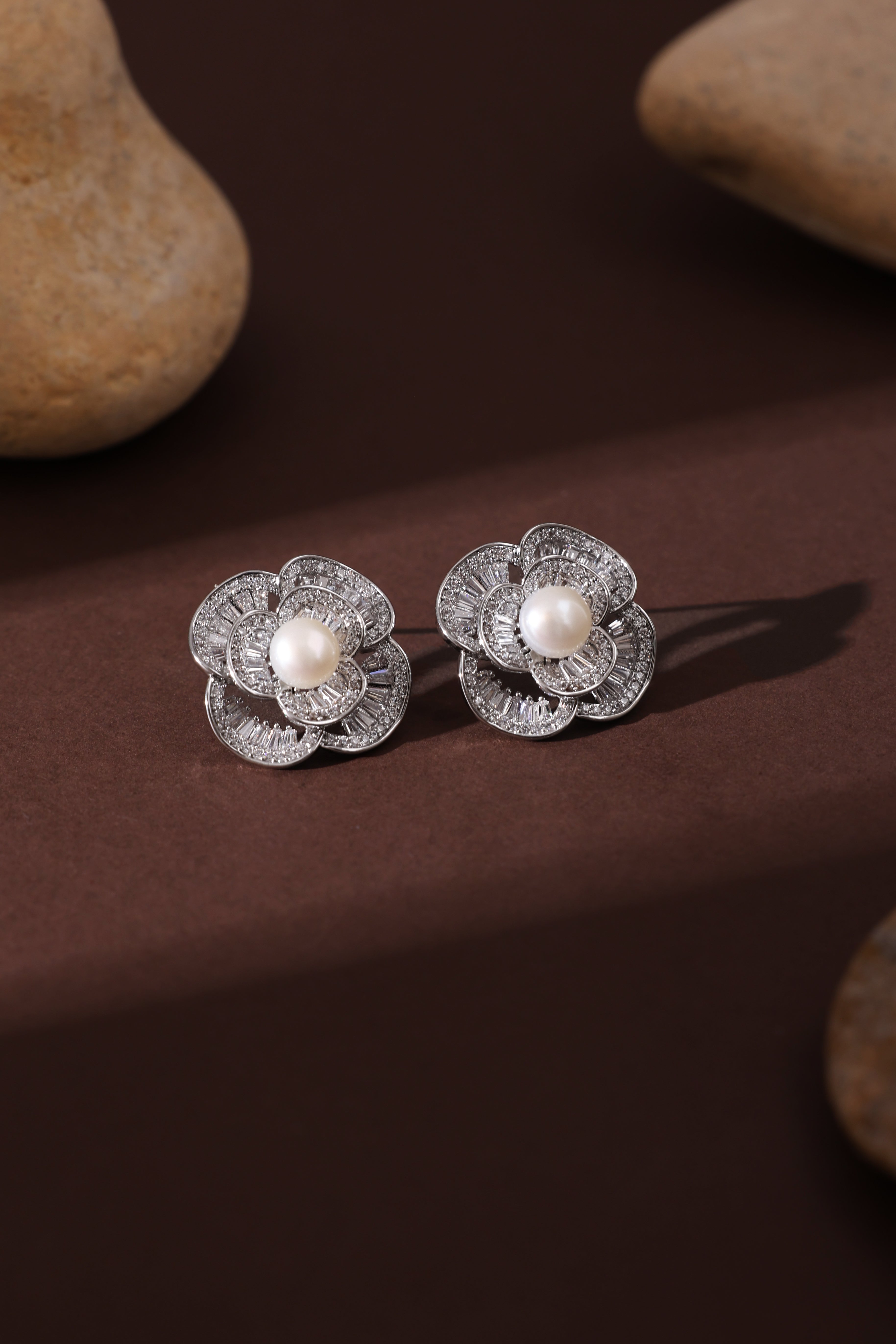Fiora Studs