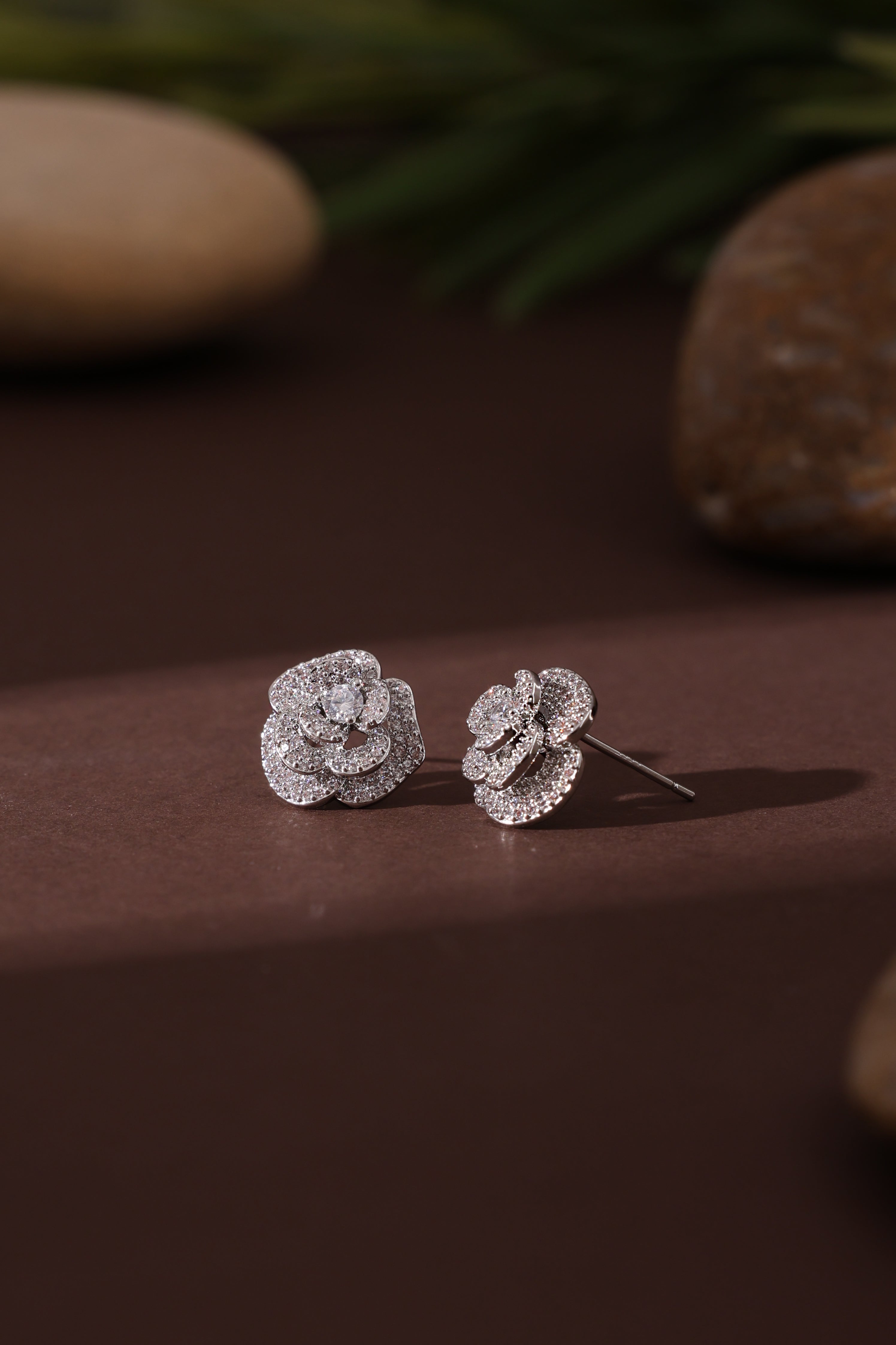 Novelle Studs