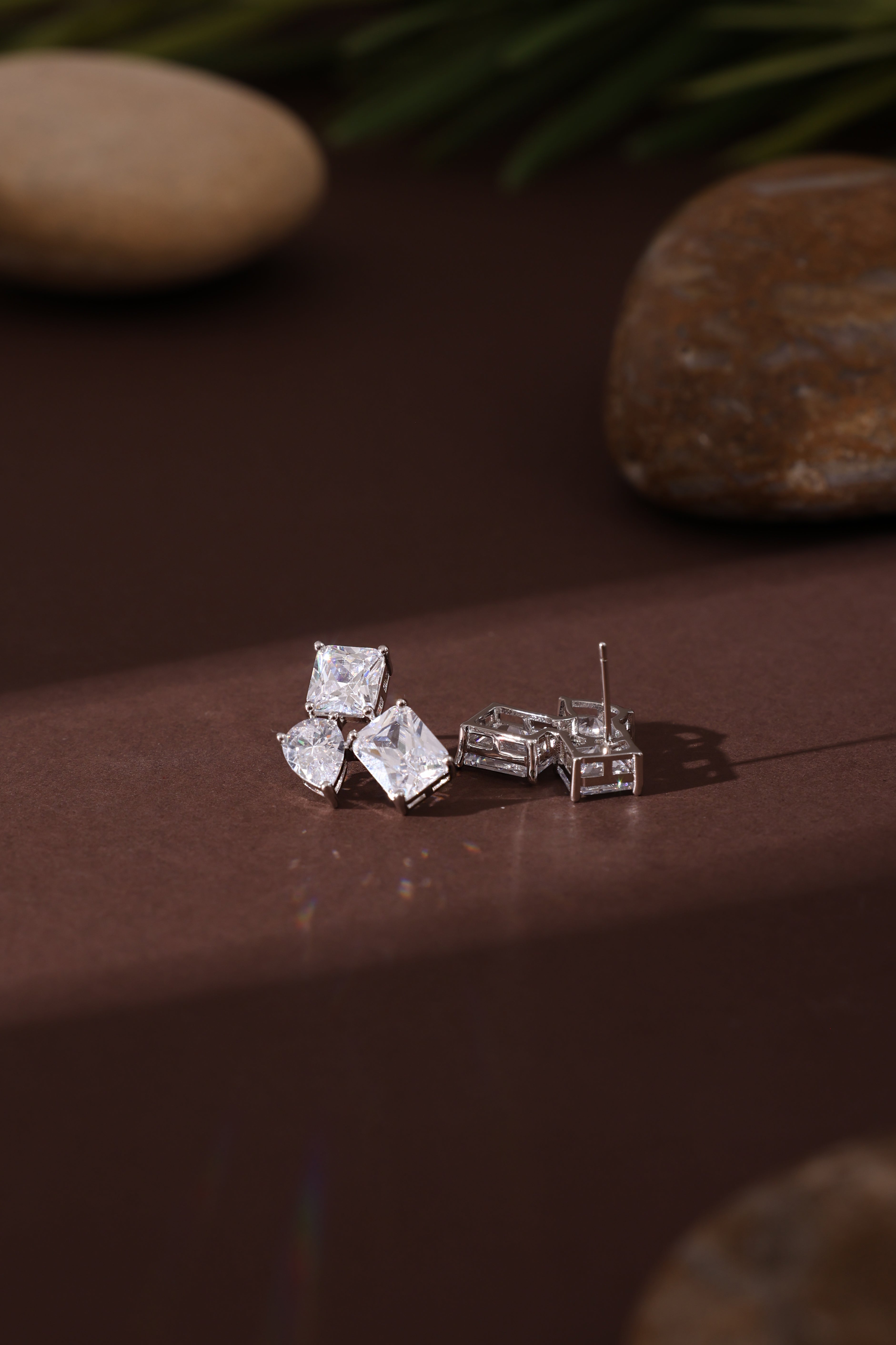 Solenne Studs
