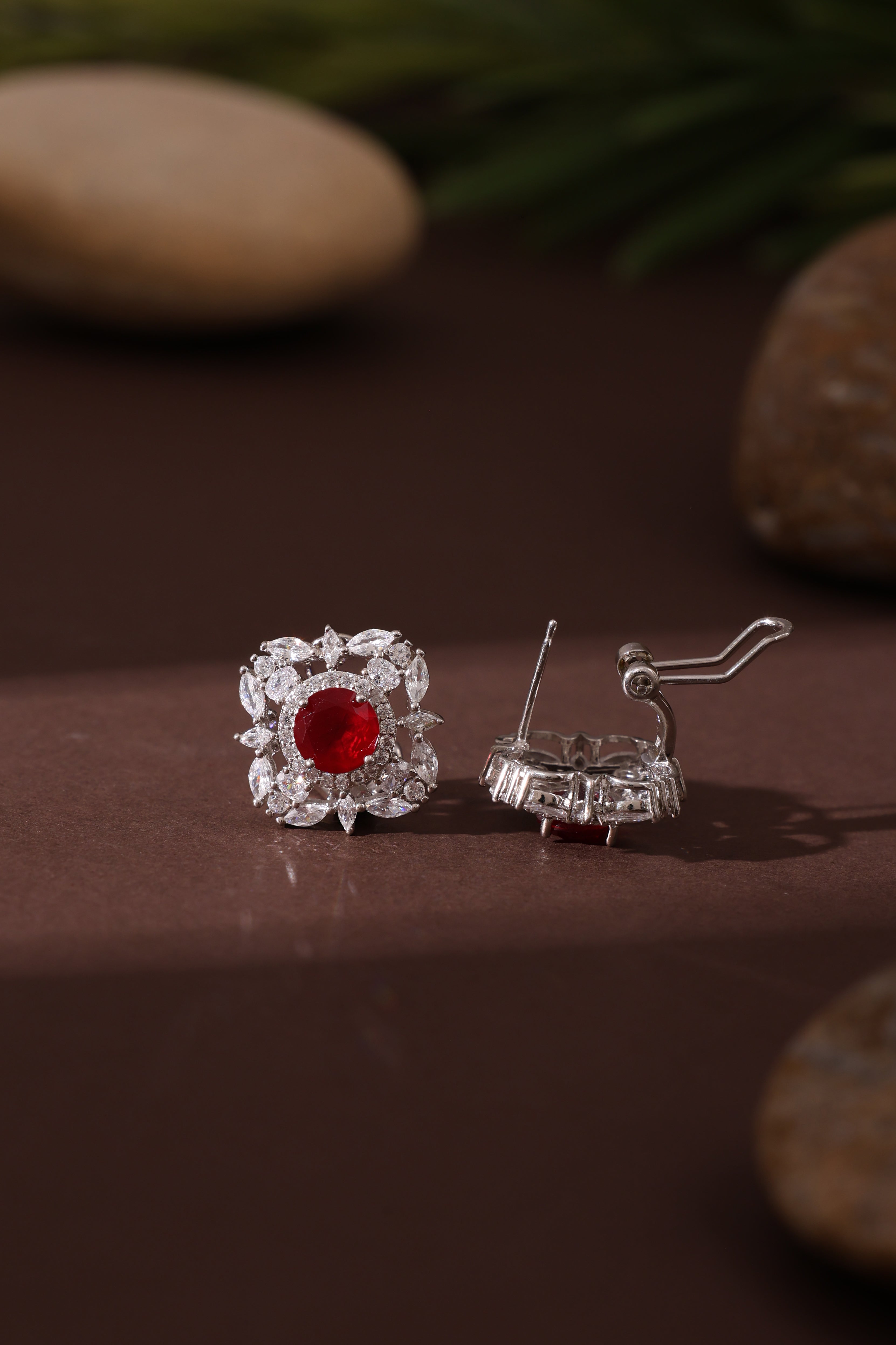 Elaraine Studs