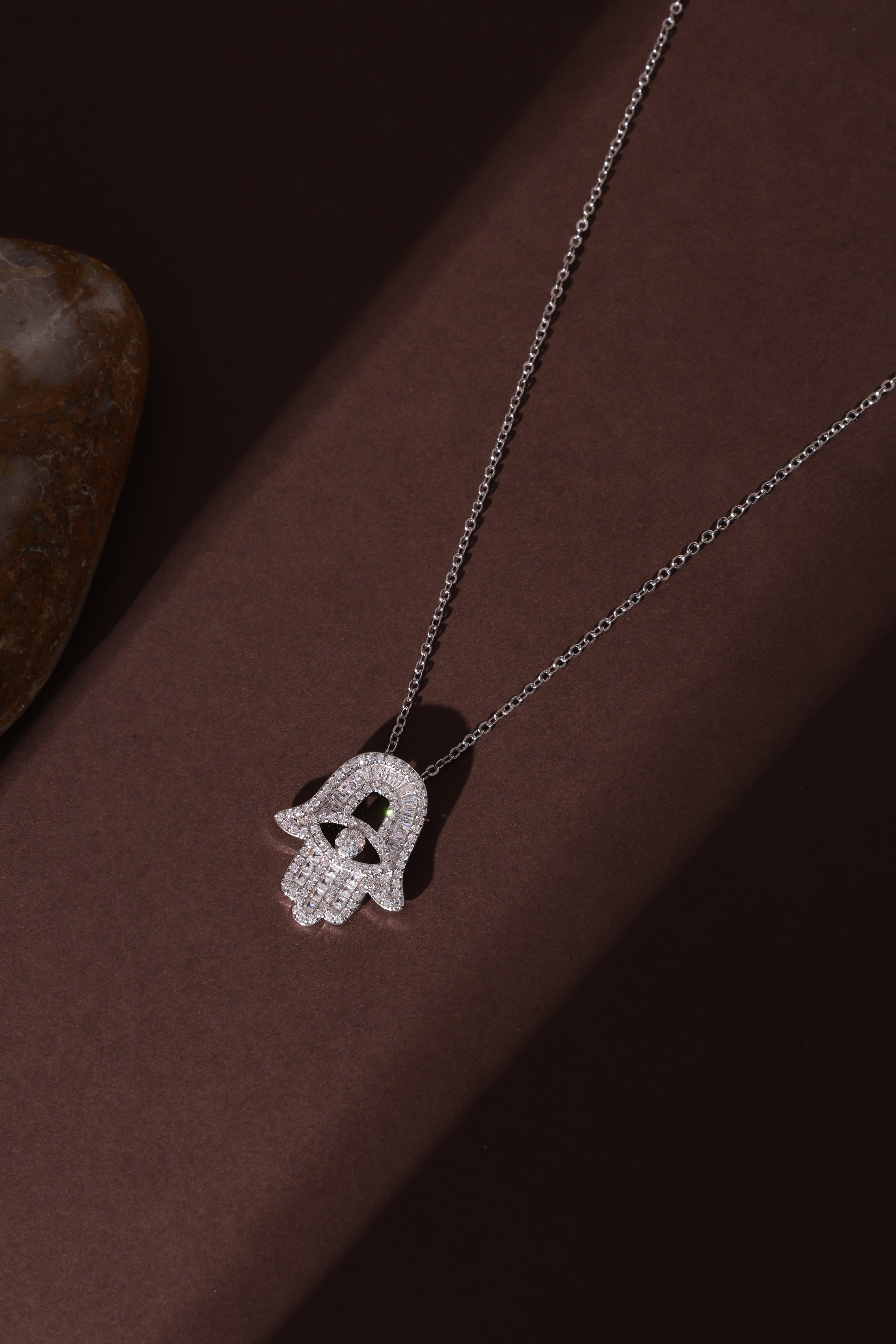 Elvare Neckchain