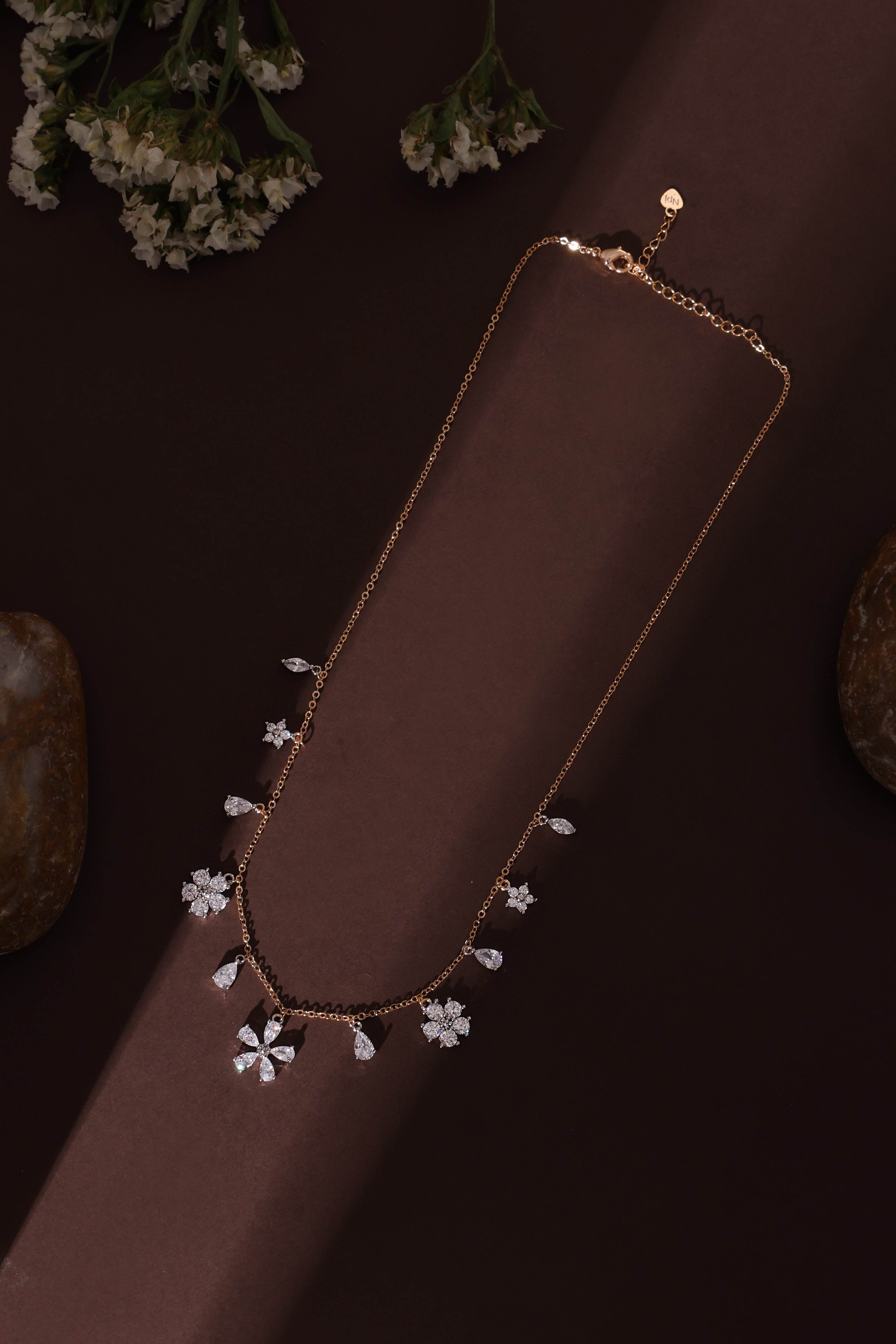 Arvique Neckchain