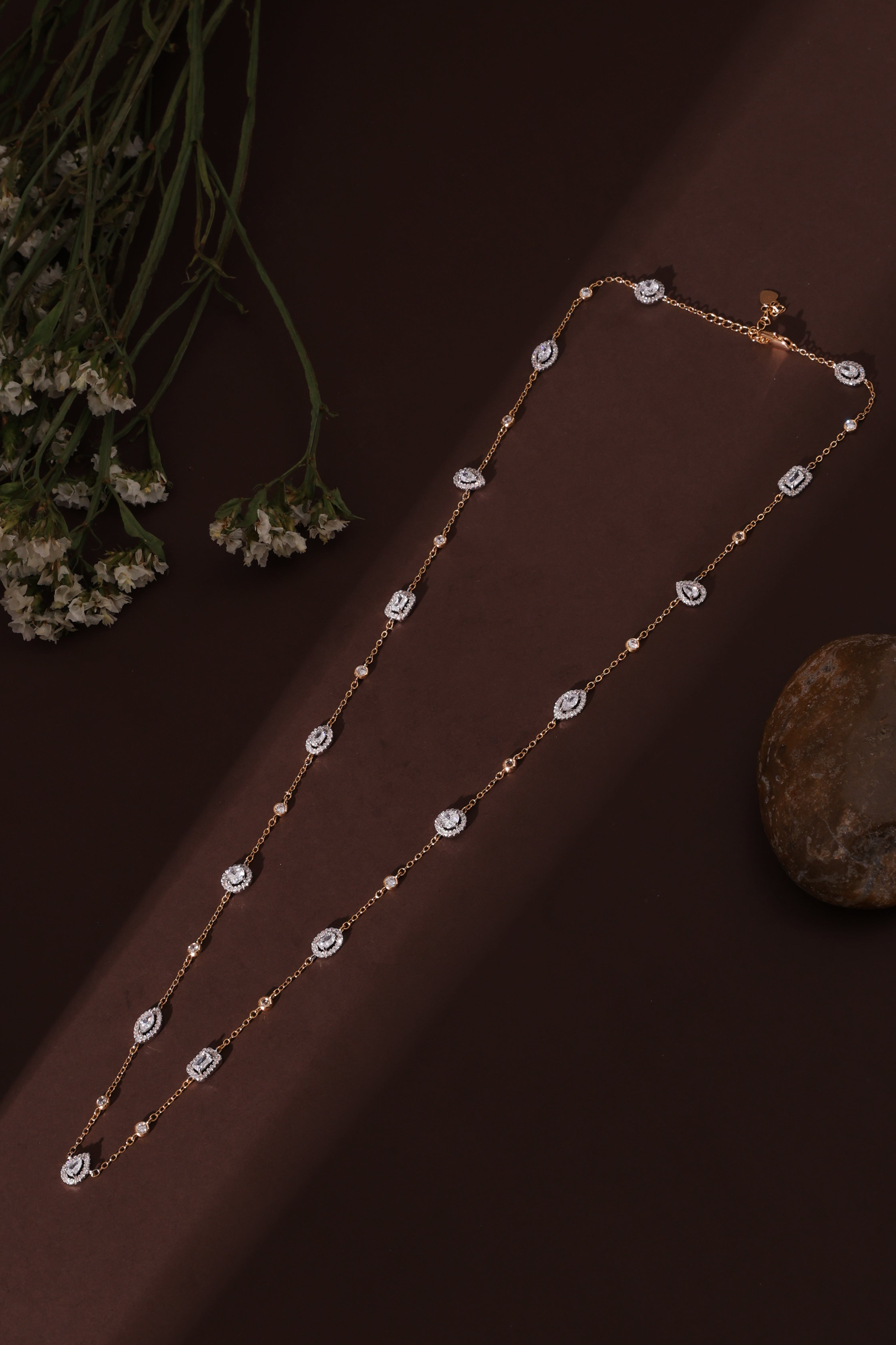 Nyzora Neckchain