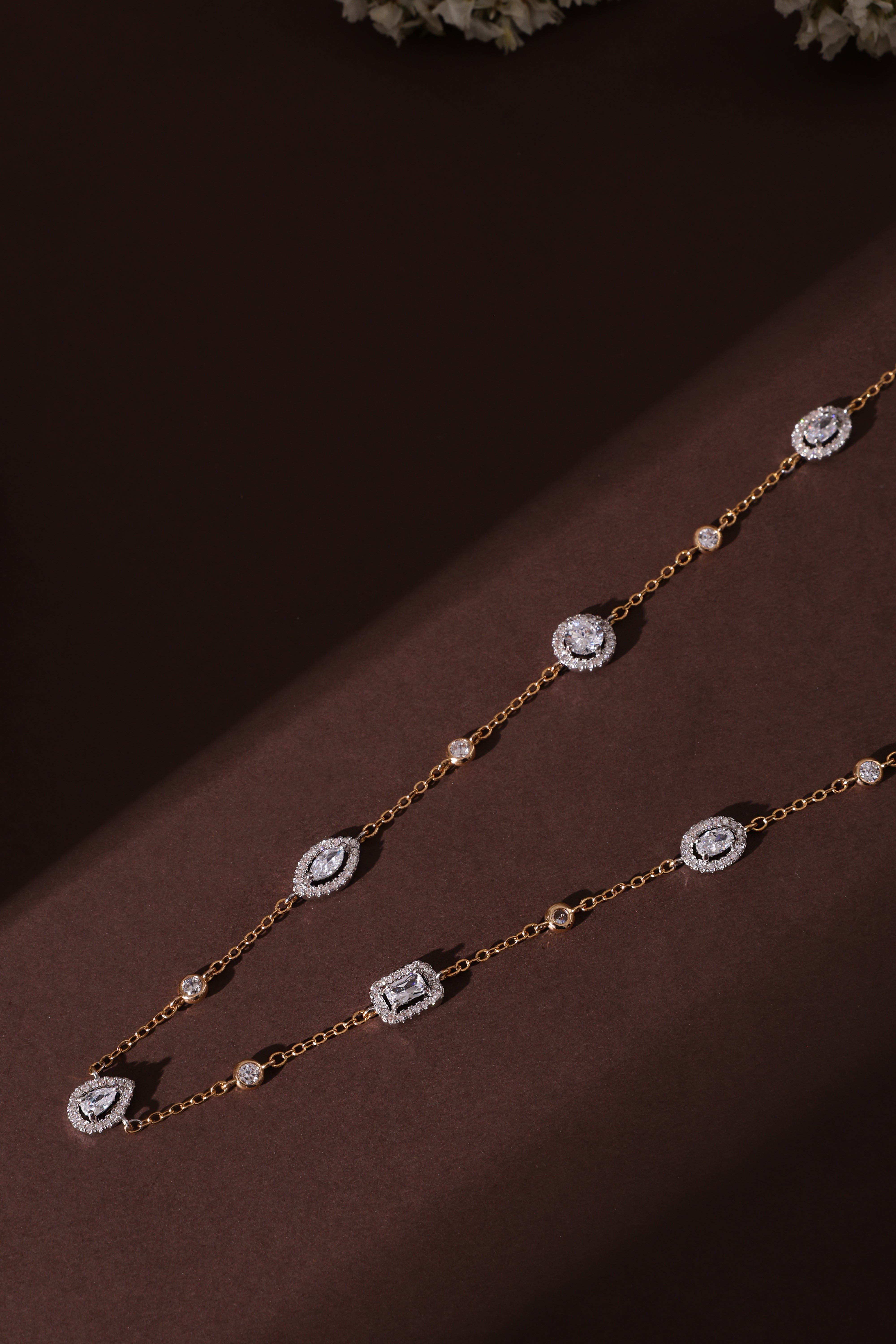 Nyzora Neckchain