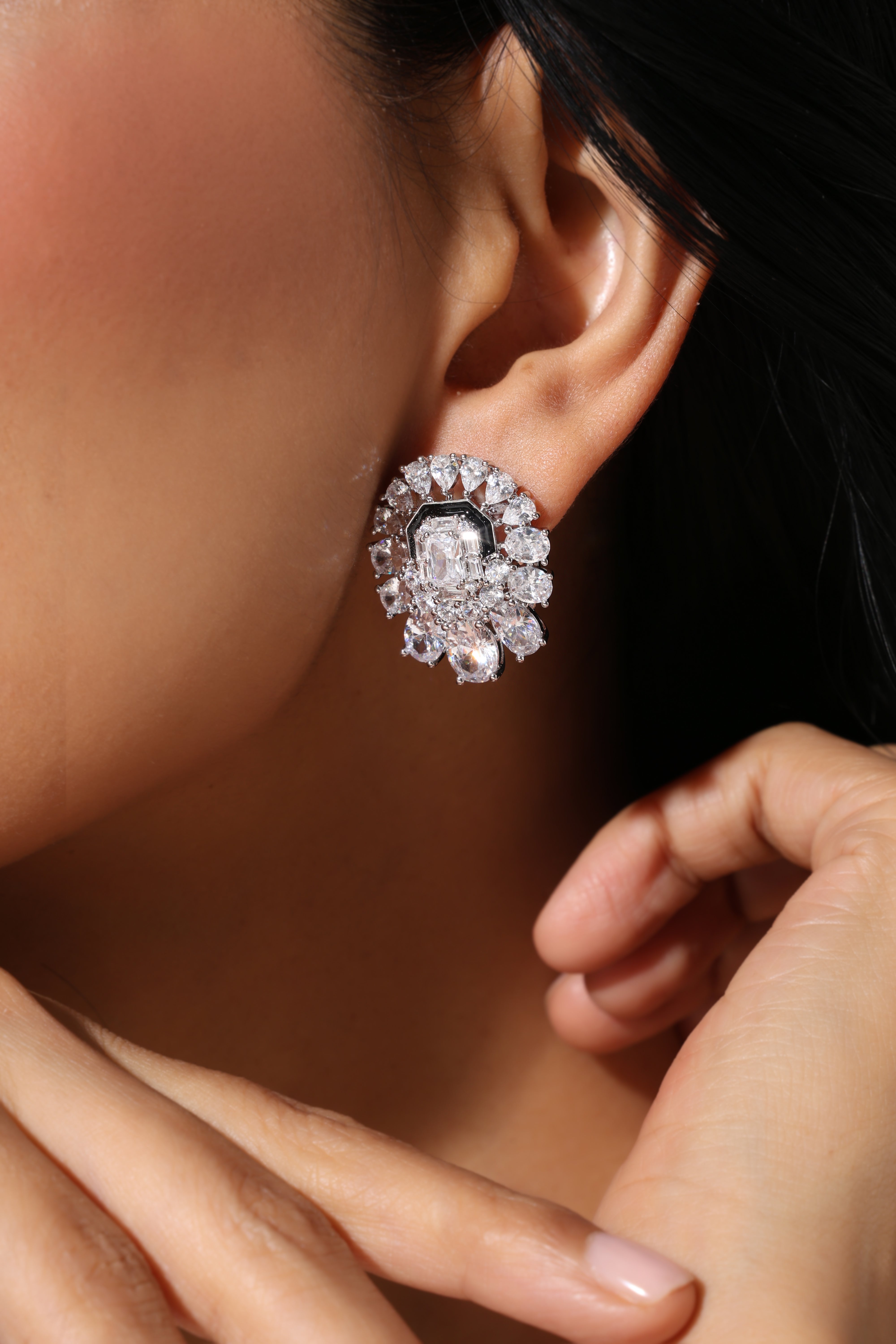 Belloria Studs