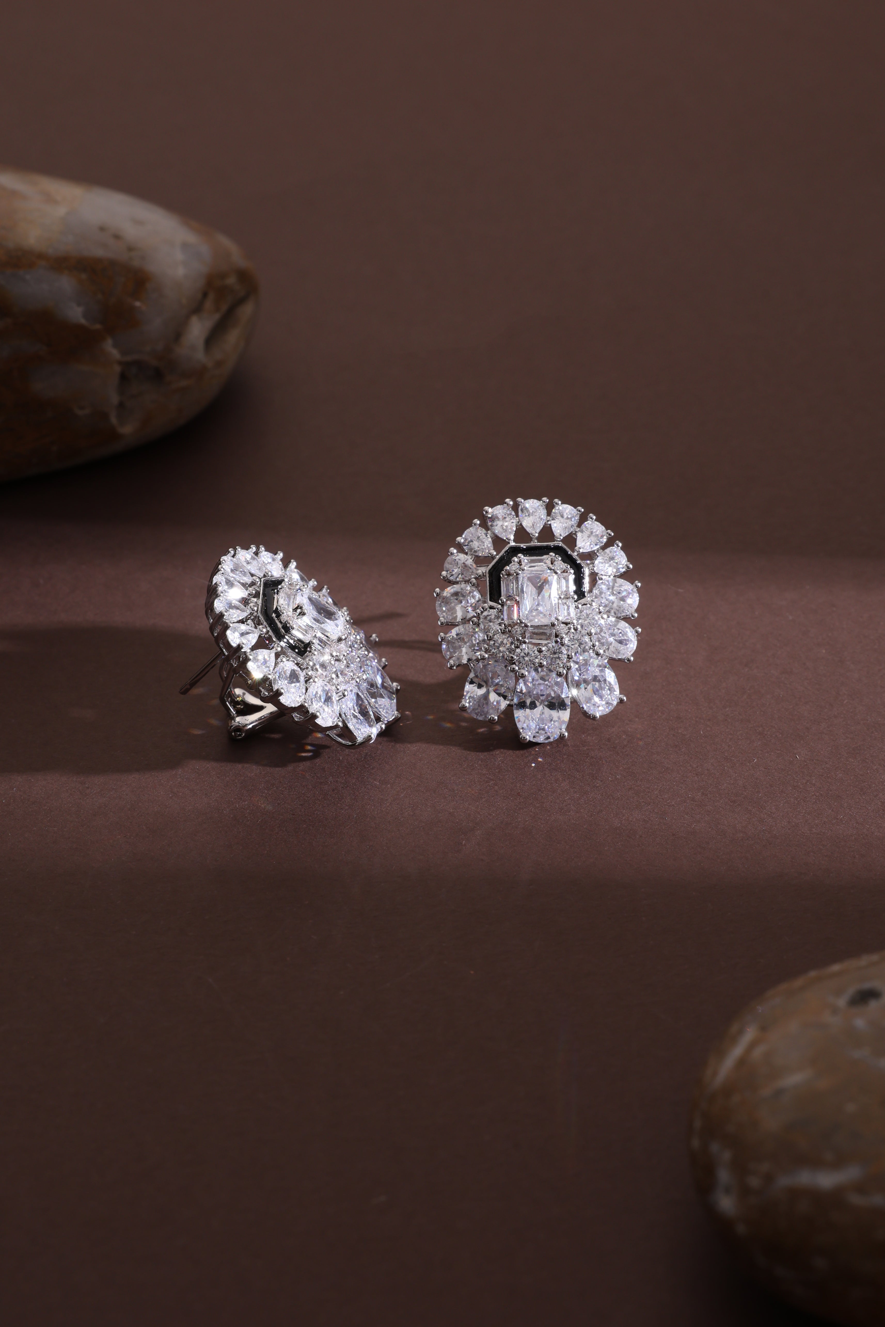 Belloria Studs